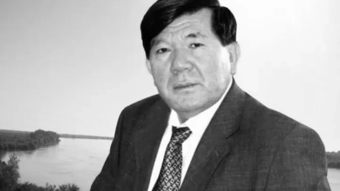 Умер Мухтар Шаханов