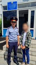 ​Обиделась на родителей и ушла из дома: 12-летнюю девочку нашли на трассе в Акмолинской области