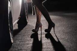 Житель Кокшетау принуждал 25-летнюю девушку заниматься проституцией и вымогал у нее деньги