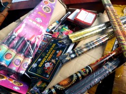 ​87 коробок несертифицированной пиротехники изъяли в Акмолинской области