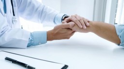 В Казахстане разработали профессиональный стандарт "Социальный работник в здравоохранении"