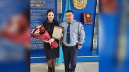 Сотрудница банка предотвратила мошенничество в Акмолинской области