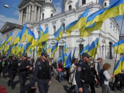 Украинцы устроили сразу три крупных митинга в центре Киева