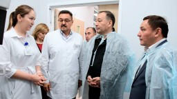 Ералы Тугжанов ознакомился с деятельностью объектов здравоохранения в Акмолинской области