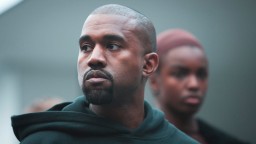 Фирма Adidas разорвала отношения с Канье Уэстом после его антисемитских заявлений