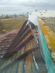 Сильный ветер сорвал крышу школы в Акмолинской области