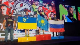 Акмолинский спортсмен Илья Ильин стал чемпионом международного турнира по армрестлингу в Китае