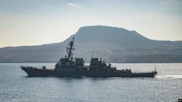 Хути атаковали корабль ВМС США и несколько коммерческих судов в Красном море