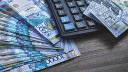 Вклады продолжают утекать из банков Казахстана